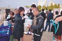 选择免费海葬推动生态安葬造福子孙后代